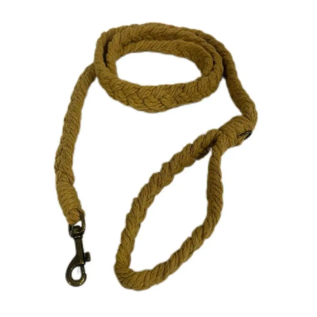 Petite Macramé Dog Leash image
